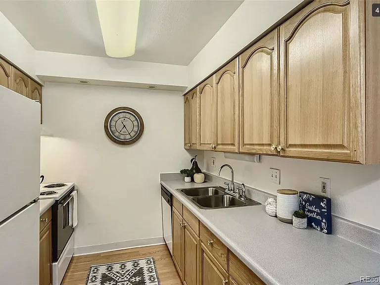 451 Golden Cir #307 — Photo 5