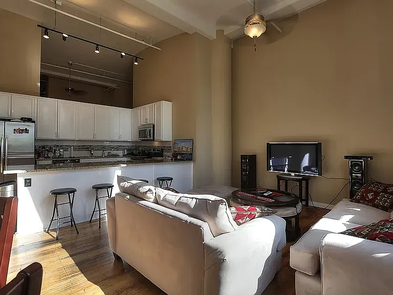1520 Washington Ave — Photo 4