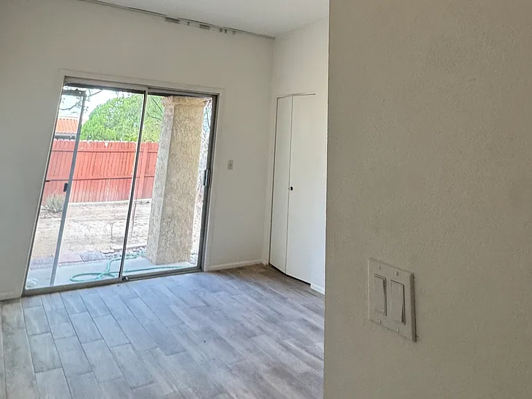 4252 W Pyracantha Dr — Photo 4