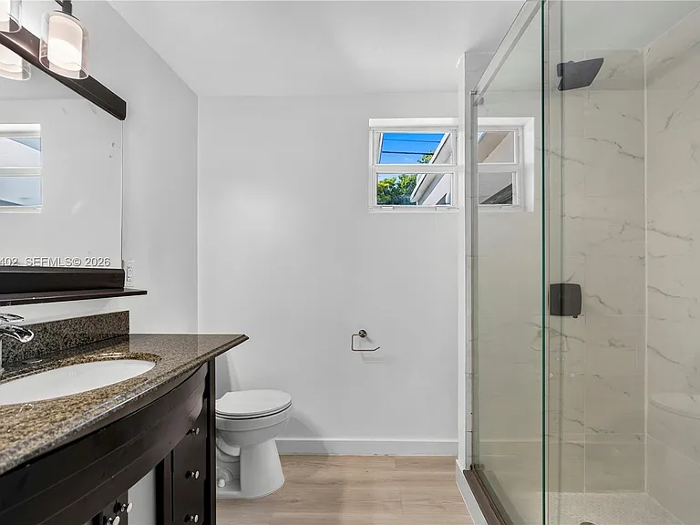 5800 Taylor St #2 — Photo 15