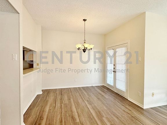 5th image of 4050 Frankford Rd APT 102