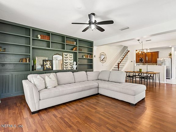 2nd image of 4134 HIGHWOOD Drive