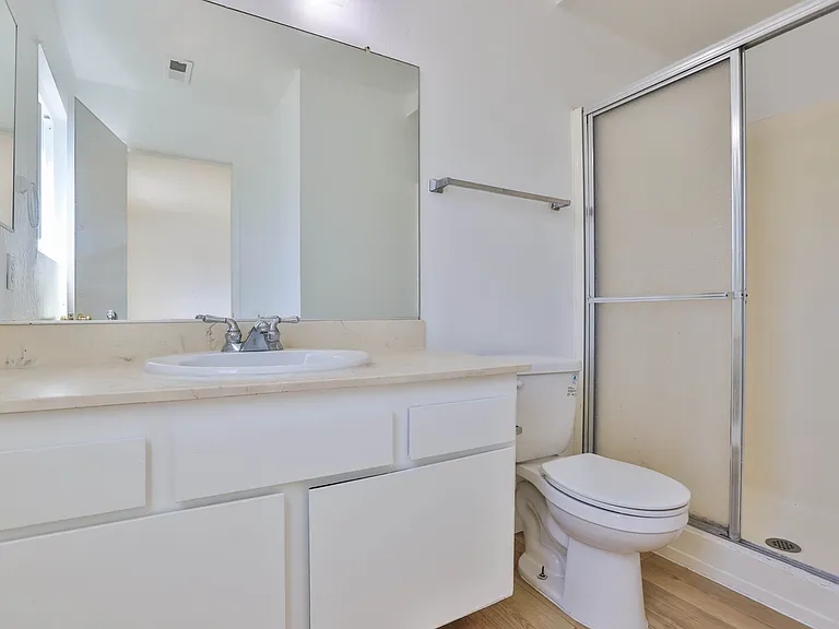 327 W Kelly Ave #B — Photo 22