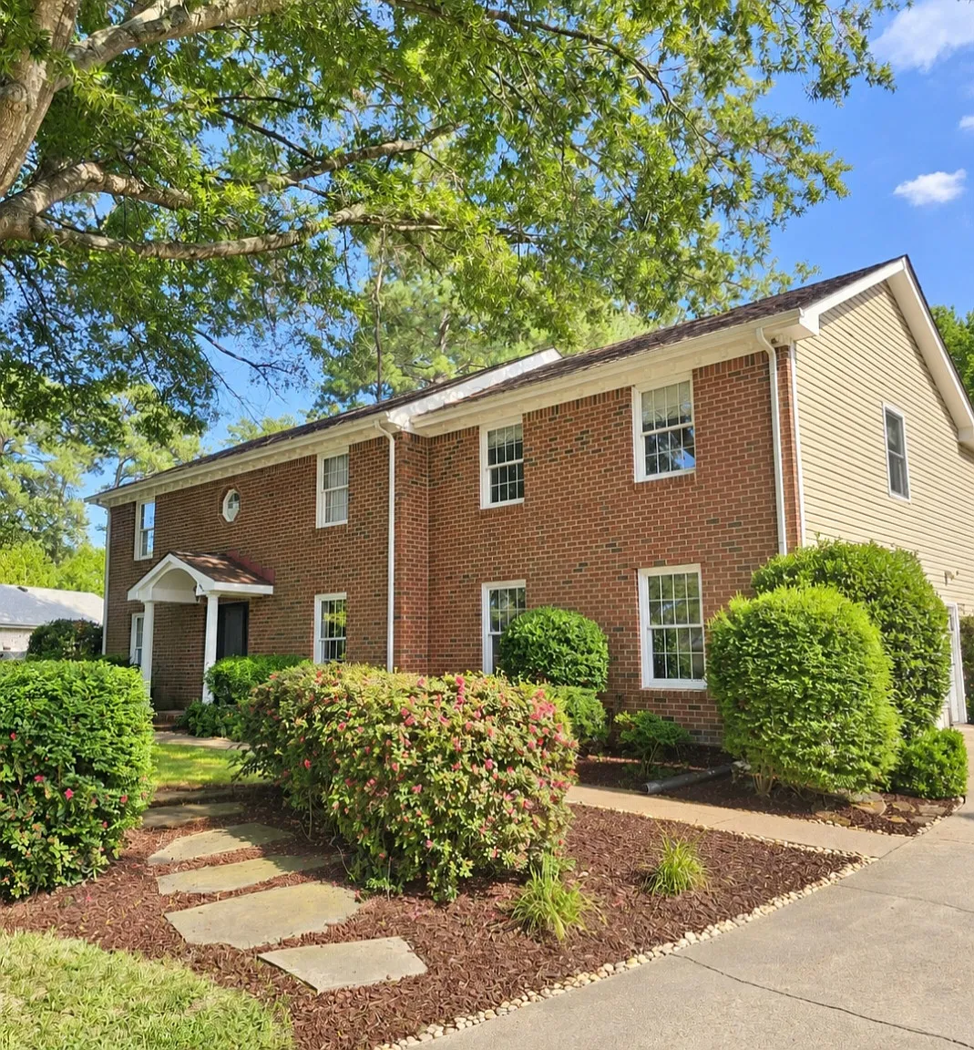4 bed, 3140 sqft, $4,500 — Photo 4