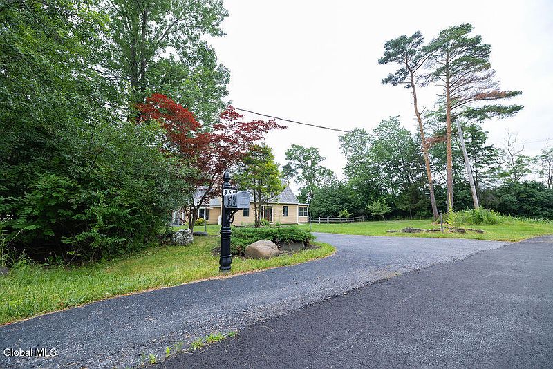 3rd image of 859 Putnam Road