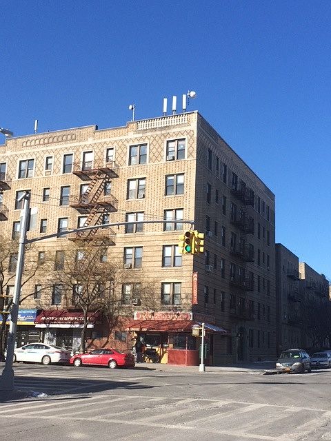 1st image of 2924 21st Ave APT 1B