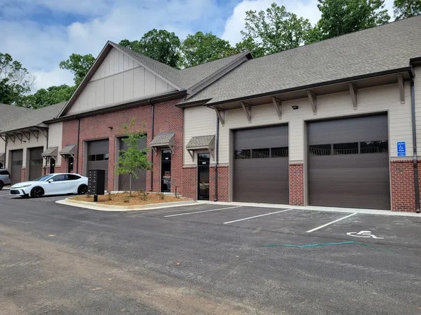 3770 Francis Cir, Alpharetta, GA