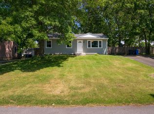 65 Shore Ave, Manahawkin, NJ 08050