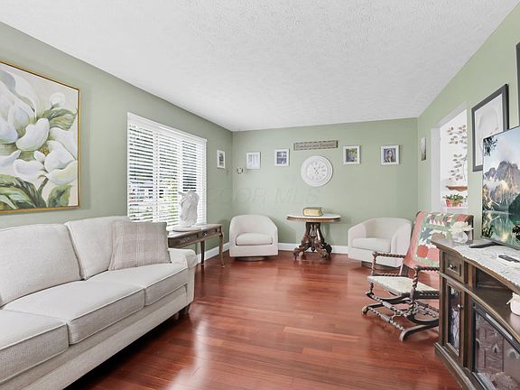 3rd image of 347 Westmoor Ave