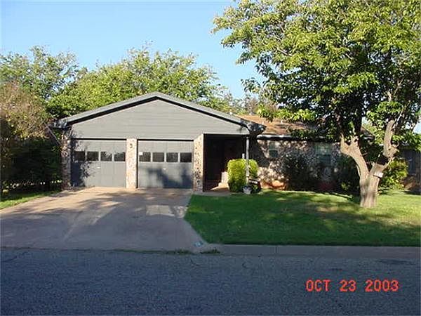 1st image of 2002 Meadowbrook Dr