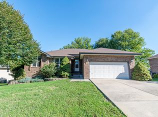 2275 W Williamsburg St, Springfield, MO 65810