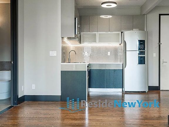 4th image of 867 Dekalb Ave APT 3E
