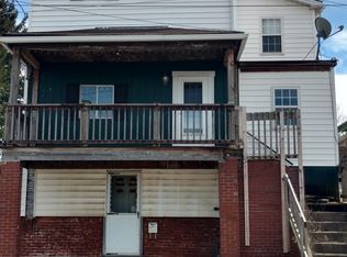 815 Holland St, Vandergrift, PA