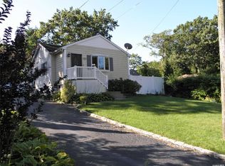 380 Boulder St, Ronkonkoma, NY 11779