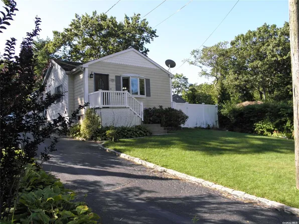 380 Boulder Street, Ronkonkoma, NY 11779