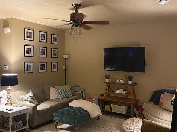 2nd image of 3708 W 93rd St #2