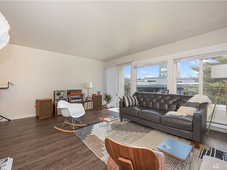 1st image of 219 Harvard Ave E #783