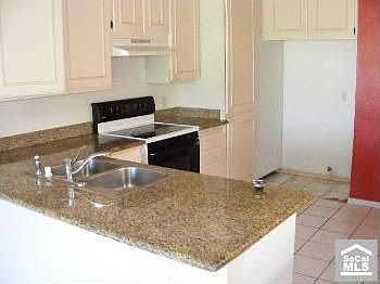 4th image of 23376 Caminito Basilio #330