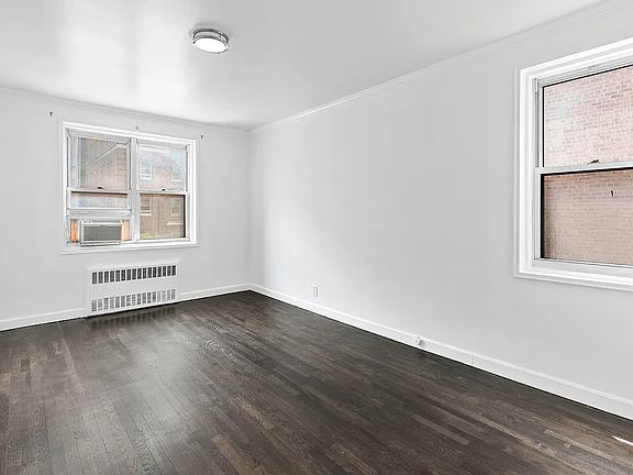 5th image of 350 E 30th St APT 3L