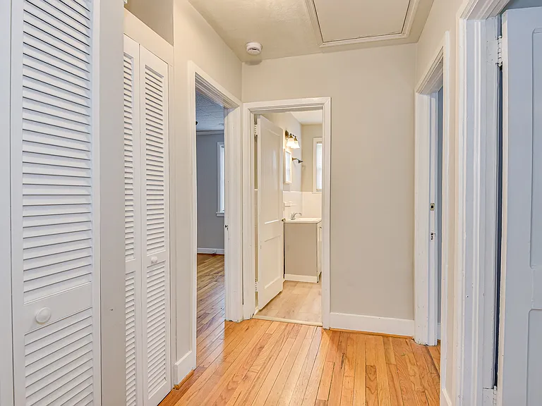 2066 Greene St — Photo 7