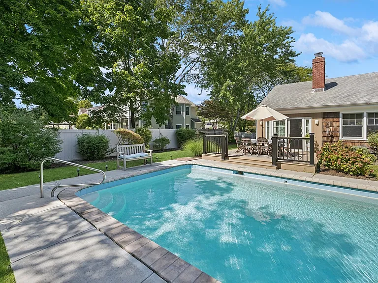 7 Linda Ln — Photo 5