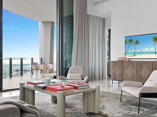 2821 S Bayshore Dr Unit 17D, Miami, FL 33133