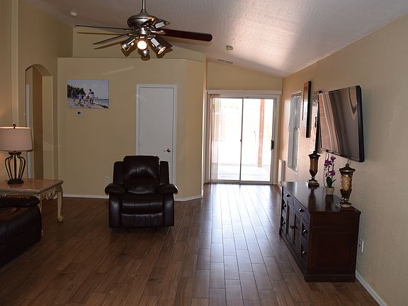 2nd image of 6630 E Barstow St
