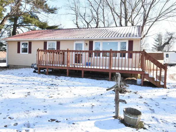 206 E 3rd St, Attica, IN 47918