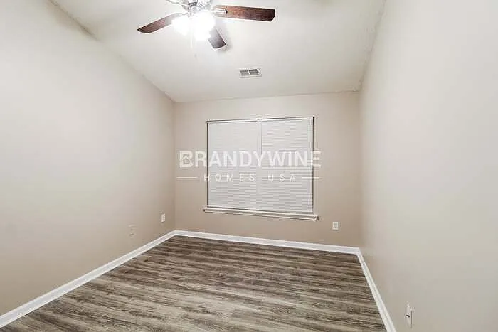 204 Lossie Ln — Photo 18