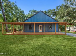 107 Faulkner Rd, Lucedale, MS 39452