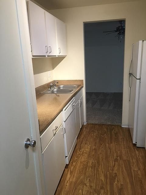 2nd image of 15448 NE 13th Pl #1509