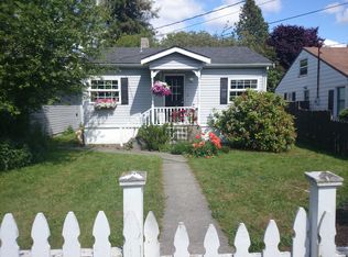 8748 17th Ave NW, Seattle, WA 98117
