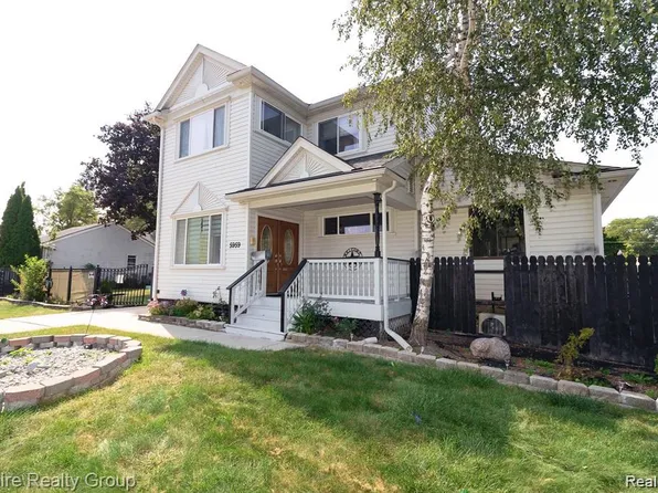 5959 Highview St, Dearborn Heights, MI 48127