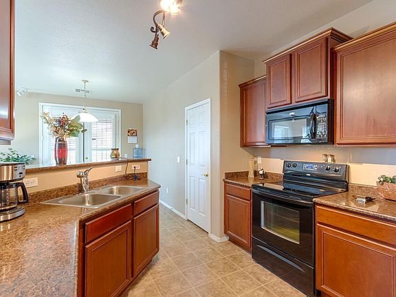 3rd image of 36188 W Seville Dr