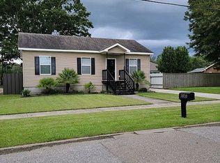 3020 Ivy Pl, Chalmette, LA 70043