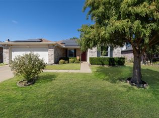 333 Firewheel Rd, Burleson, TX 76028