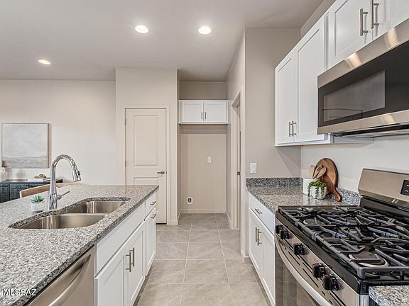 3rd image of 8821 N Sherry Cervi Way