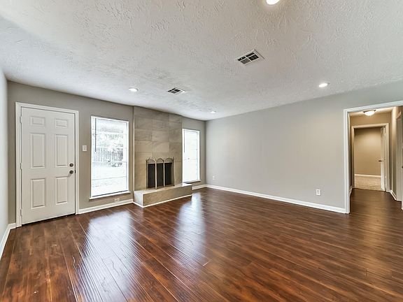 4th image of 9106 Haverstock Dr
