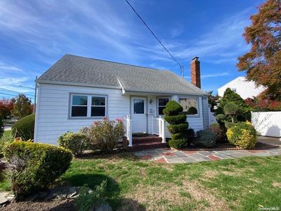 2326 Hampton Avenue, Seaford, NY, 11783