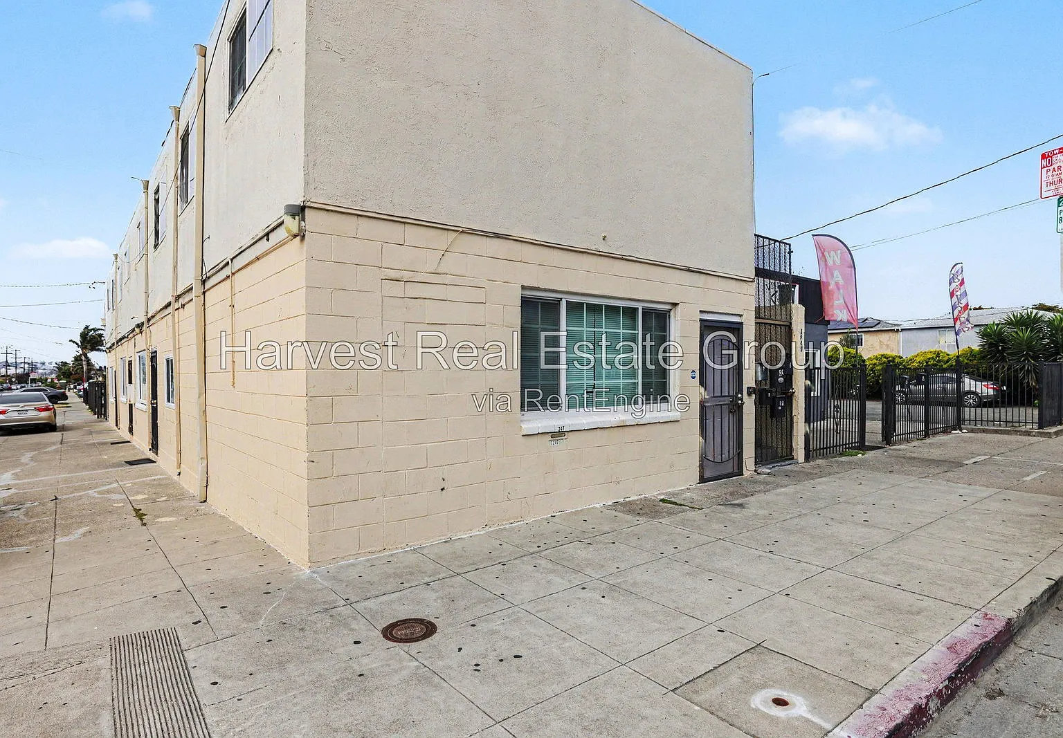 1 bed, 1.0 bath, 734 sqft, $1,550 — Photo 1