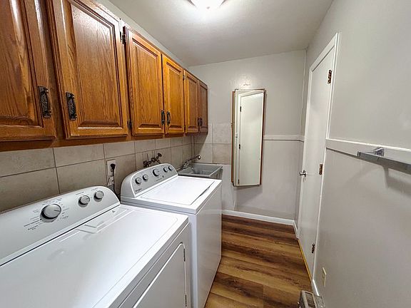 3rd image of 5010 N Sheridan Rd APT A
