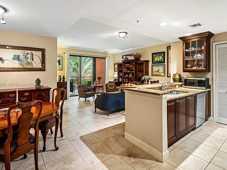 100 Andalusia Ave #510 — Photo 4