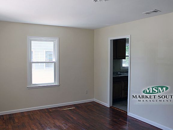 3rd image of 834 Sherman Ave