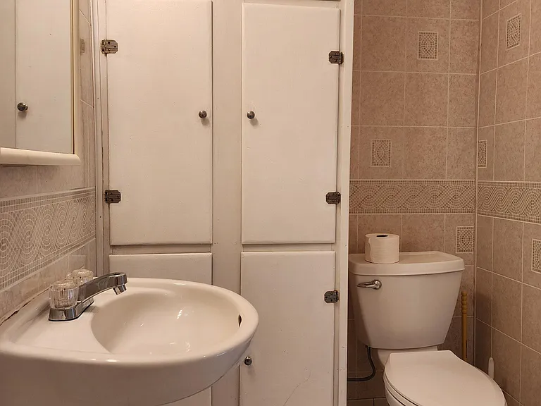 218 S Harvey St #3 — Photo 7