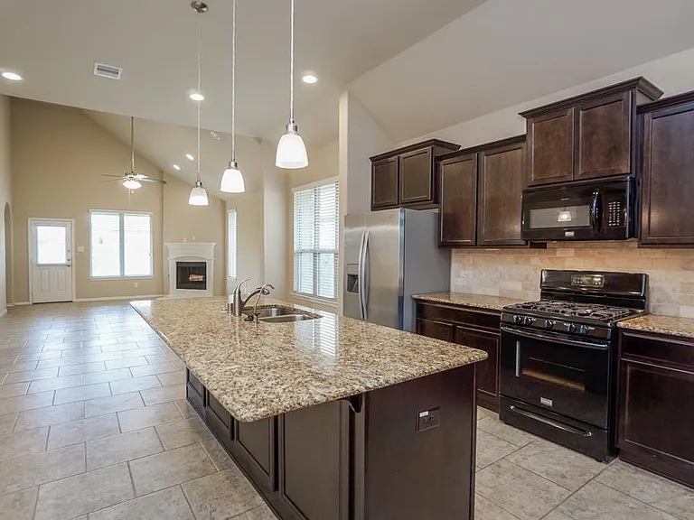18327 High Summit Ln — Photo 13