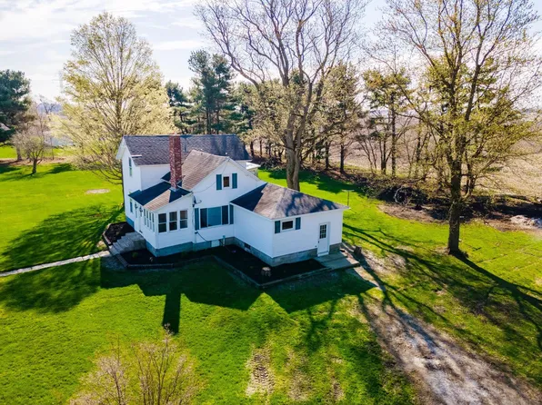 6689 W 1050 N, Milford, IN 46542