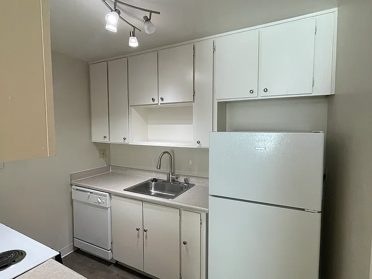 2816 O St #I — Photo 3