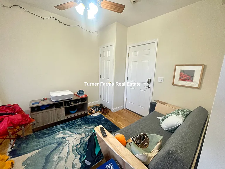 1054-1056 Cambridge St #2F — Photo 12