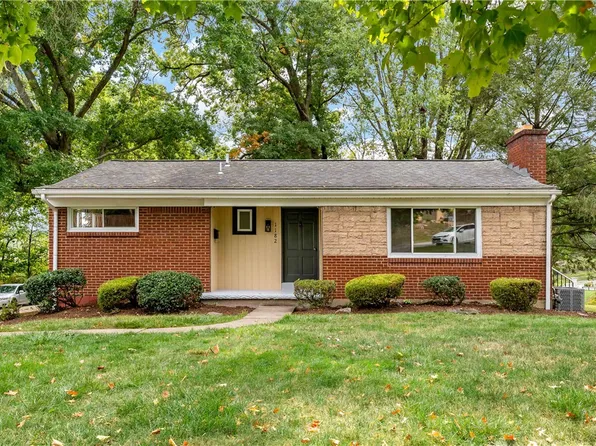 1182 Sarah St, Bethel Park, PA 15102