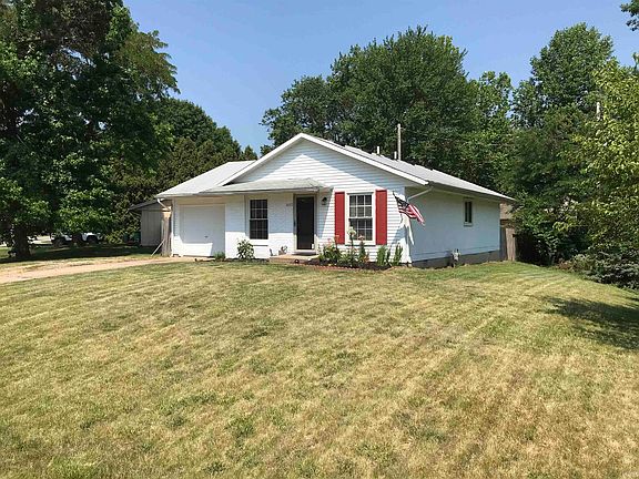 3rd image of 1602 Mason Dixon Dr S